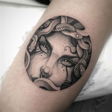 tatuajes de meduzas